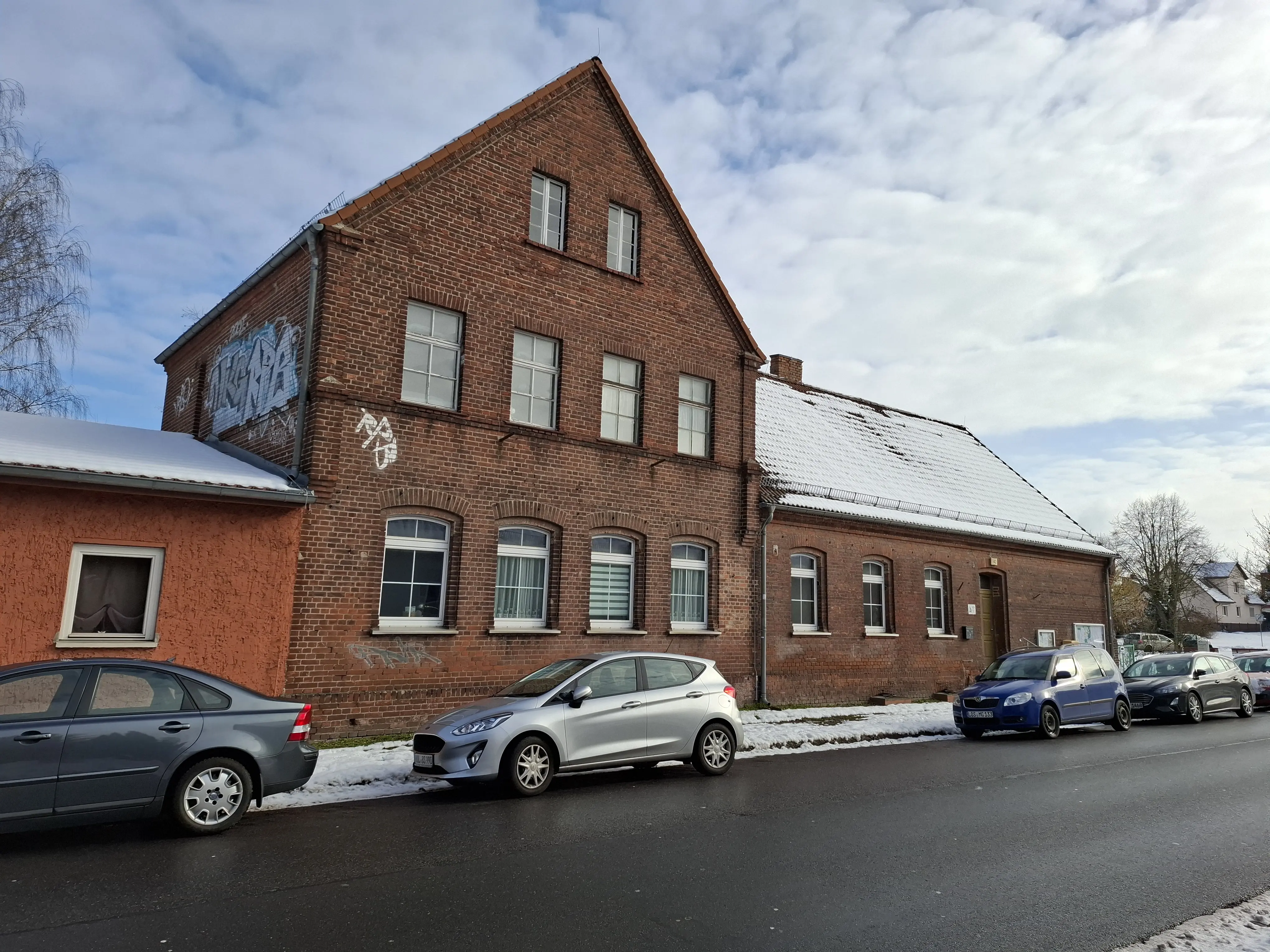 Das Gemeindehaus im Winter 2025